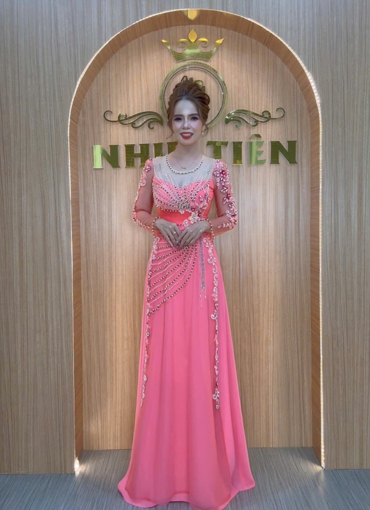  ÁO DÀI DẠ HỘI HỒNG DÂU - DHCC105 