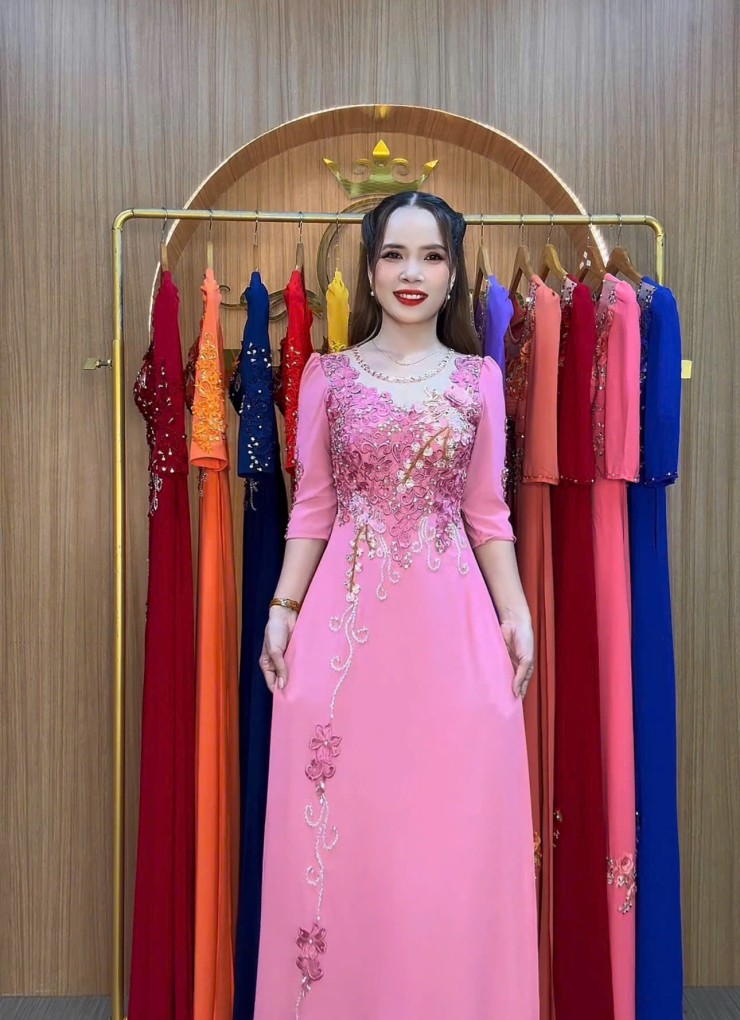  ÁO DÀI DẠ HỘI HỒNG RUỐC - DH1067 